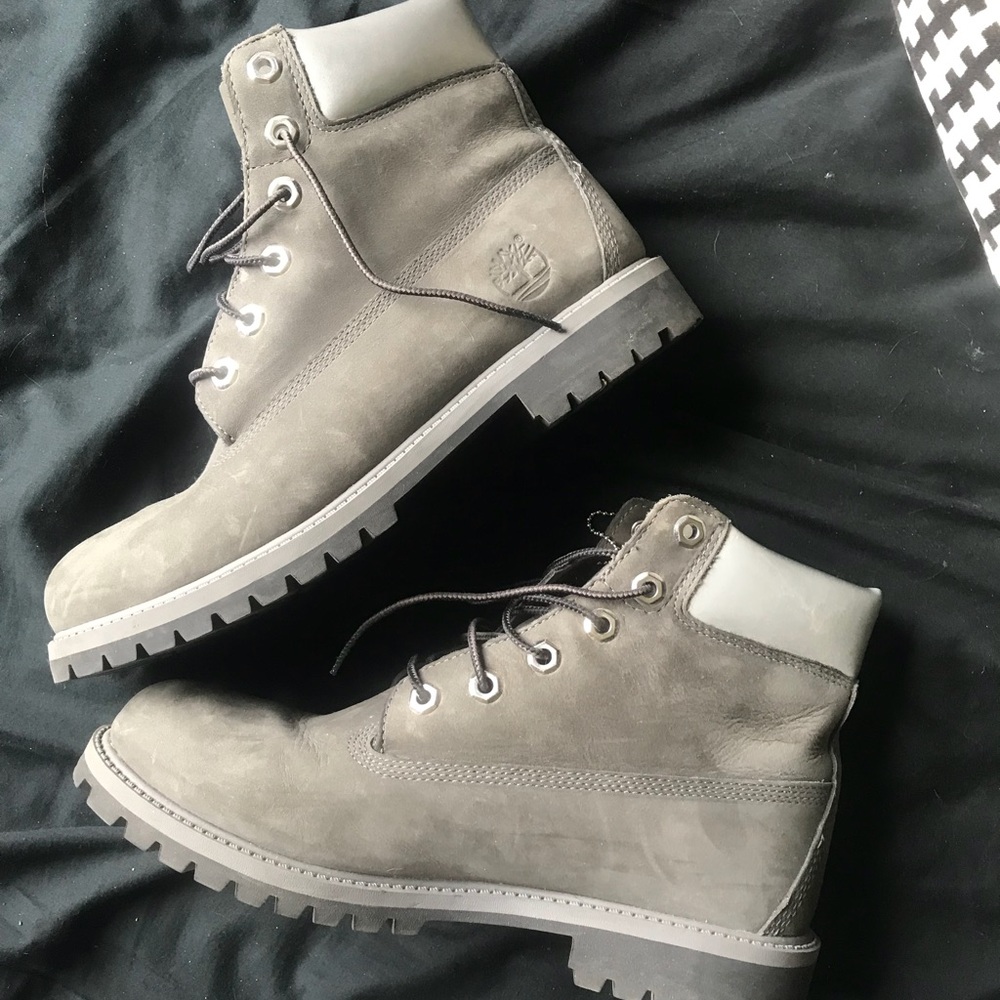 MENS SIZE 7 grey timberland boots